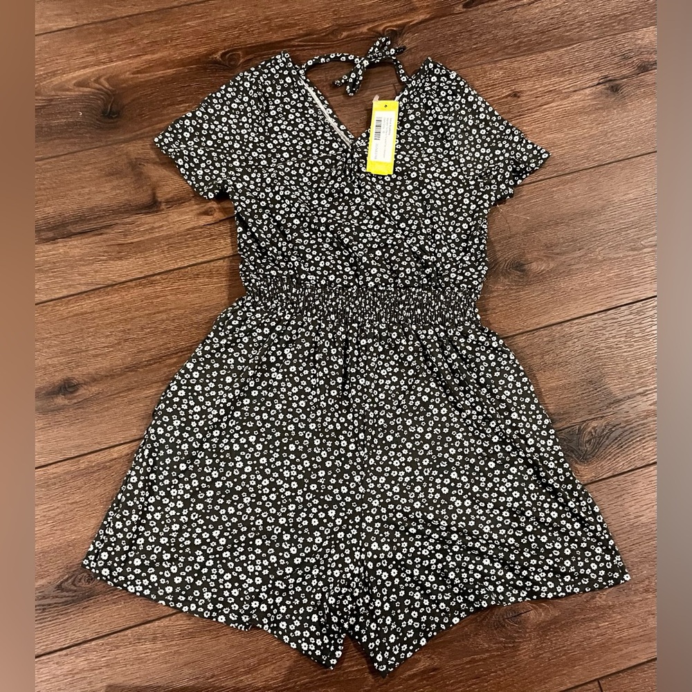 Social Academy Tie Back Fit and Flare Romper Size 10